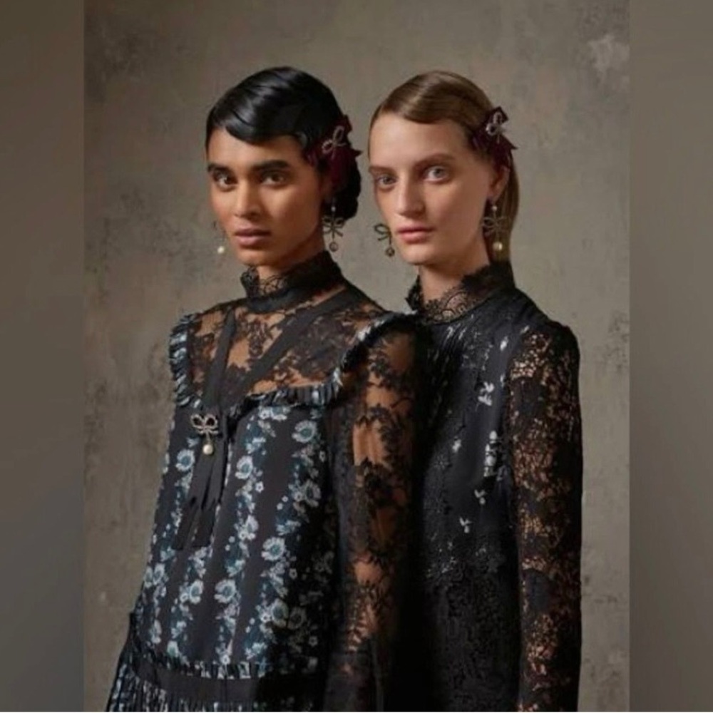 Erdem x H&M Rare black blue Victorian floral romantic lace pleated hem top 12